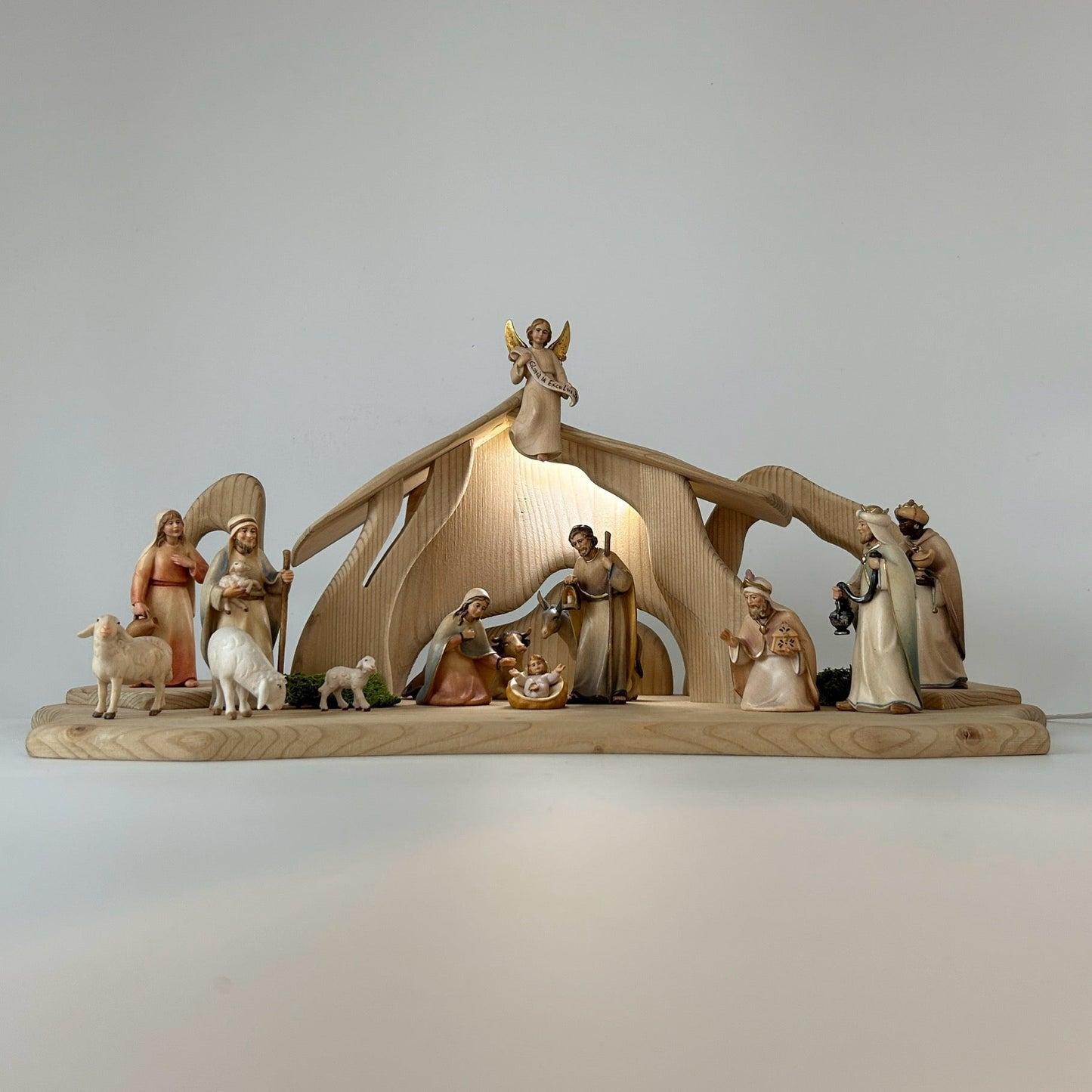 Krippenfiguren Set (11 Figuren) von Licht mit Stall "Heimatliebe" groß