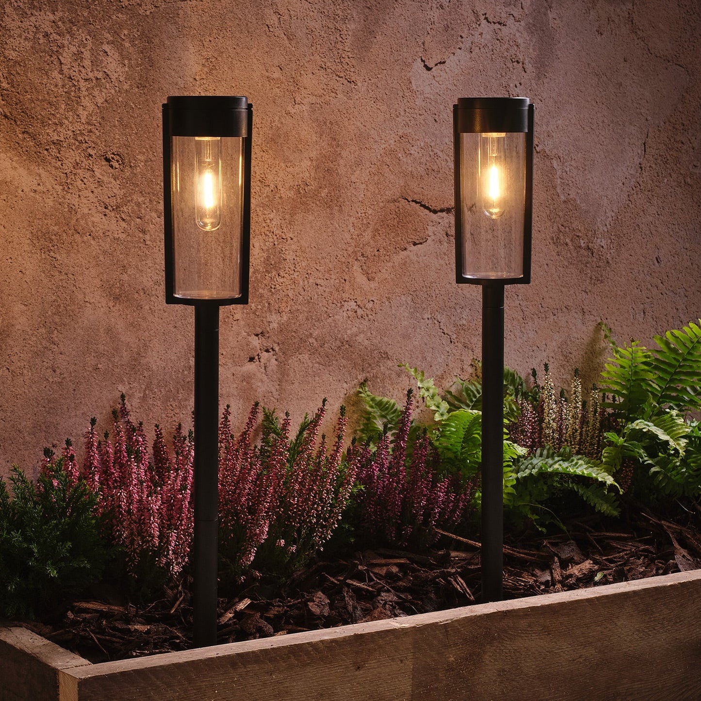 2er Set Solar-Wegeleuchten Wilton mit warmweißer LED