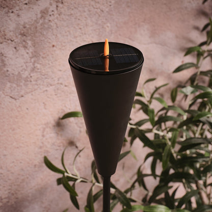 2er Set Solarfackeln mit warmweißem Flammeneffekt & USB-Ladeoption