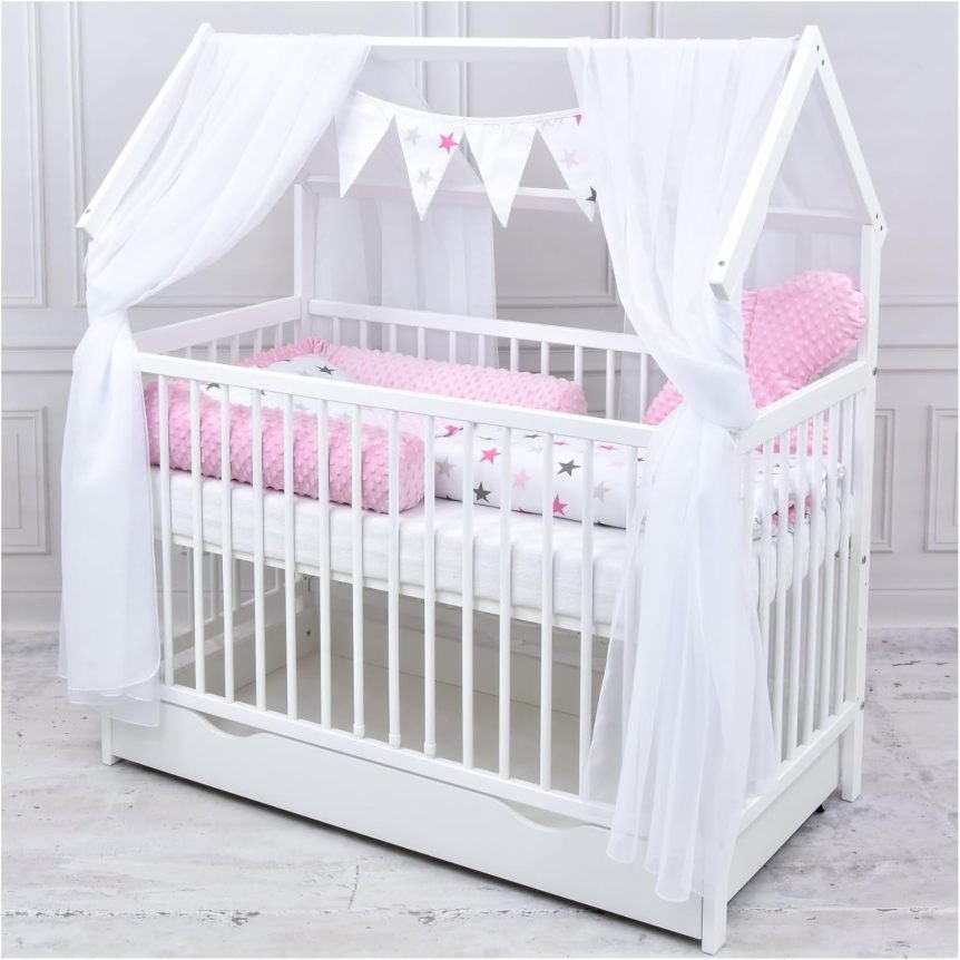 Baby Delux Babybett Komplett Set Hausbett 60×120 cm weiß Schublade Rausfallschutz Kinderbett Matratze Bettwäsche Deko Set (Prince Stars)