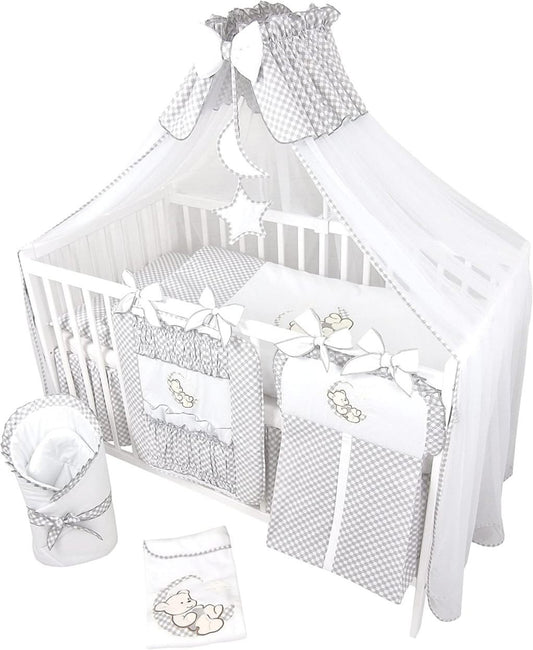 Bello24 – 16 Teiliges Babybett Kinderbett und Bettwäsche komplett Set Happy Leo inkl. Matratze höhenverstellbar für Neugeborene Babys und Kleinkinder aus Massivholz (Grau – Teddybär Mond)