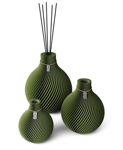 3 Vasen Set Duftvase Sphere Moss Green 32 cm ICONIC HOME Naturfarbenes Band
